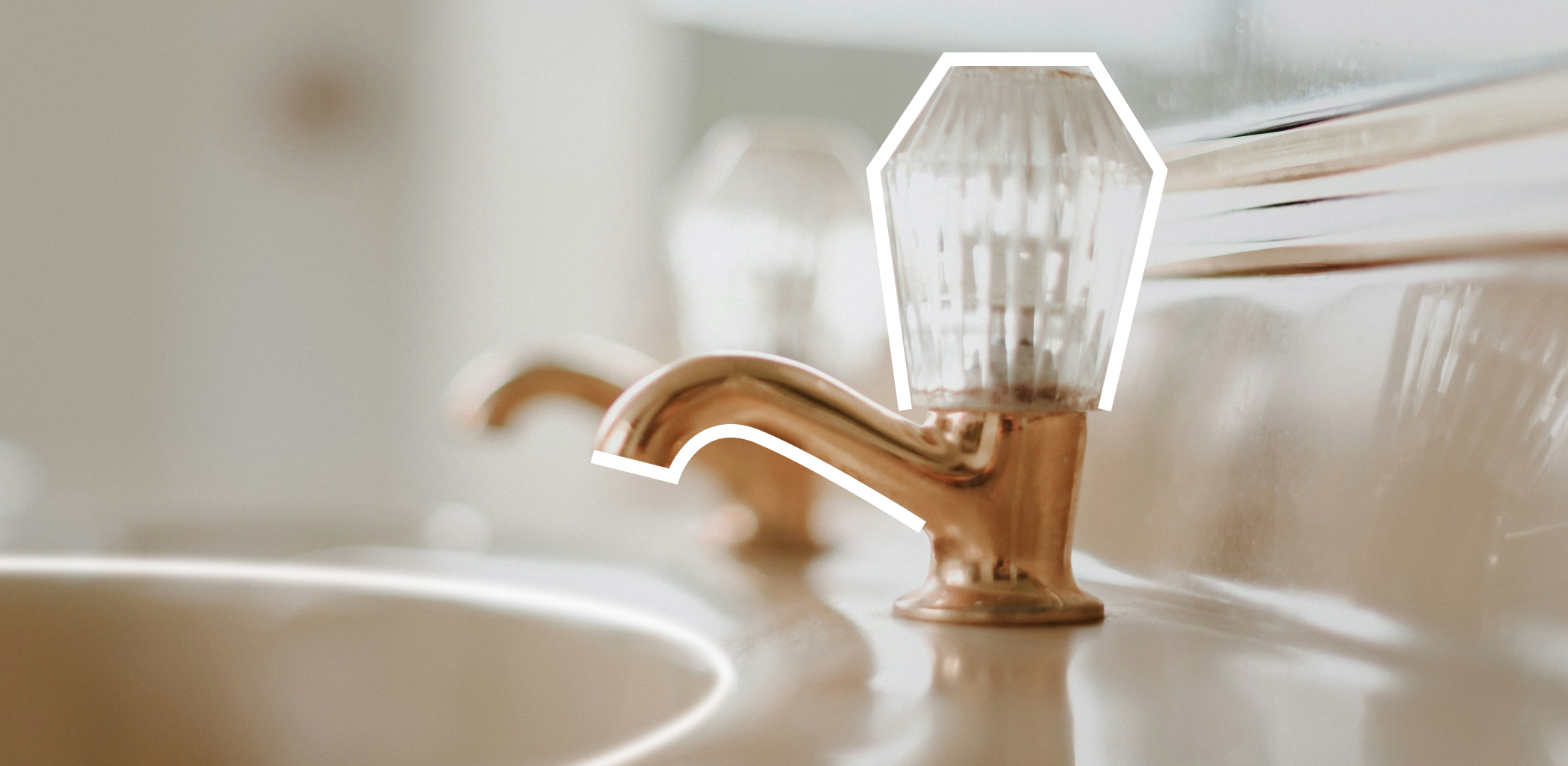 Цены на коммунальные услуги в Москве: как экономить на оплате